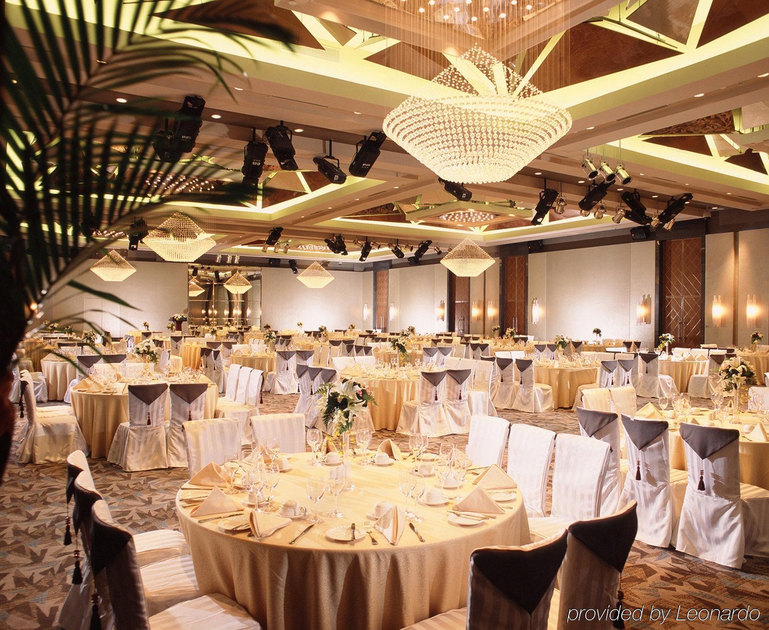 Hotel Nikko Tianjin Restoran gambar The Grand Ballroom