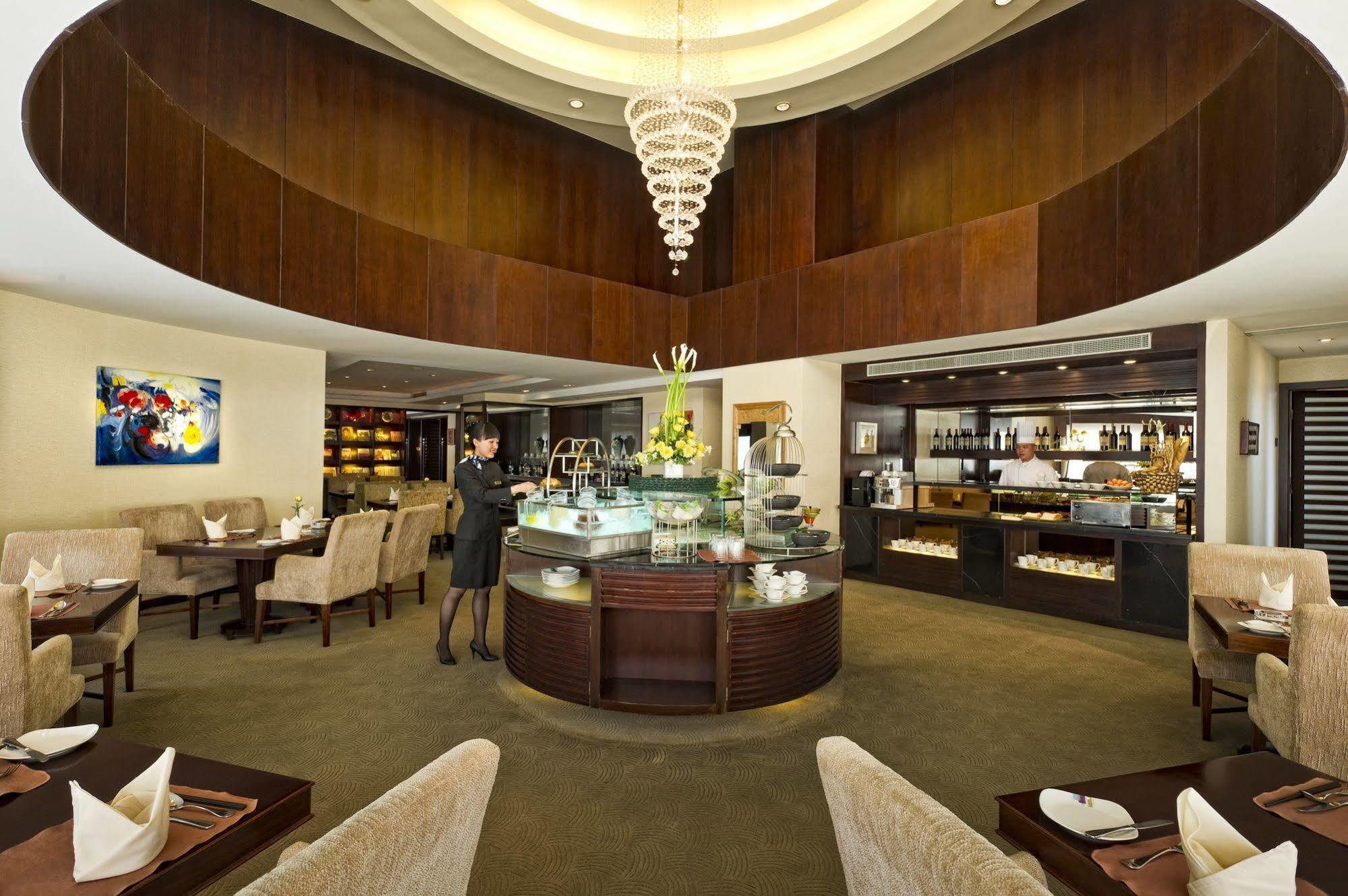 Hotel Nikko Tianjin Luaran gambar The lounge at the airport